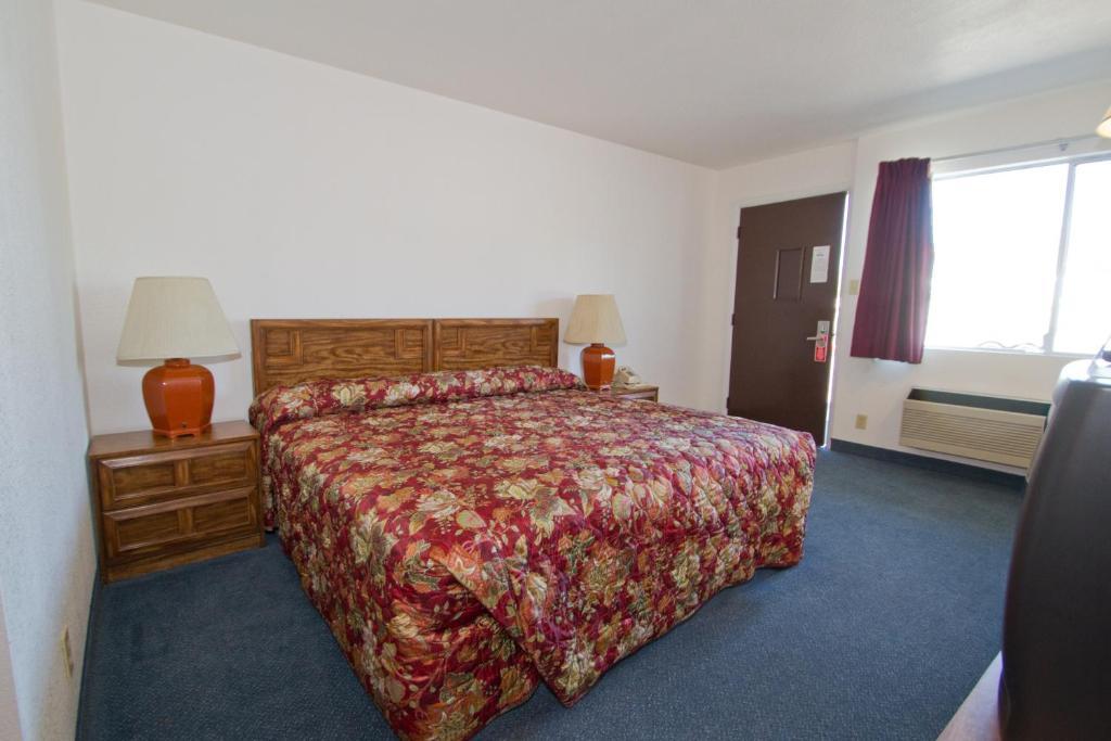 Brooks St. Motor Inn มิสซูลา ภายนอก รูปภาพ